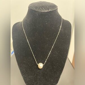 Initial Outfitters freshwater, pearl necklace. Never Worn 💛